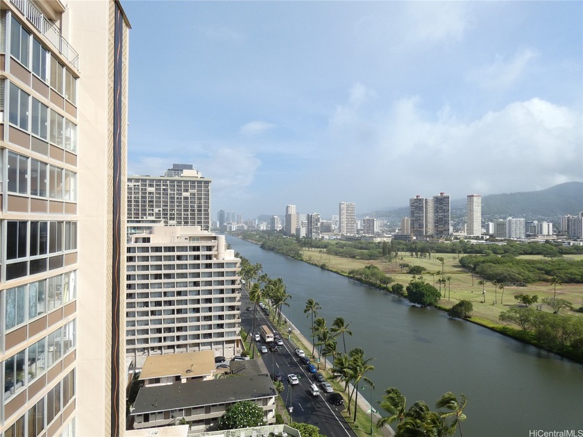 Conveniently located in Waikiki...unit has an enclosed lanai for - photo 14