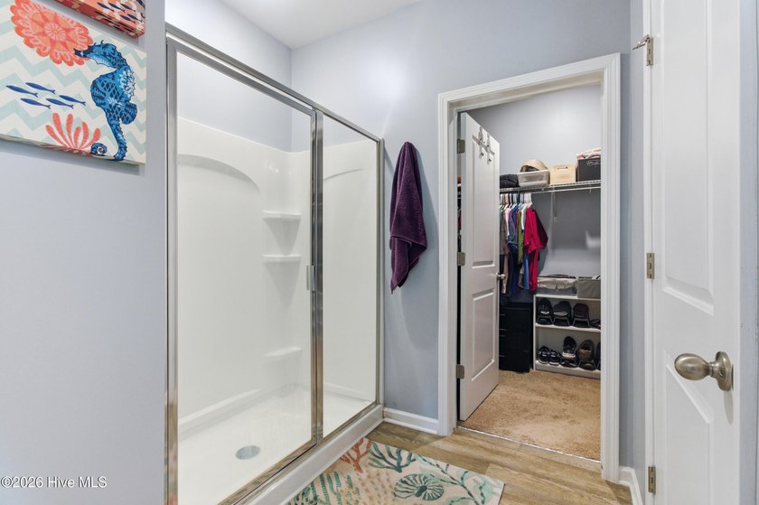 This beautifully maintained single-level home in the desirable - photo 19