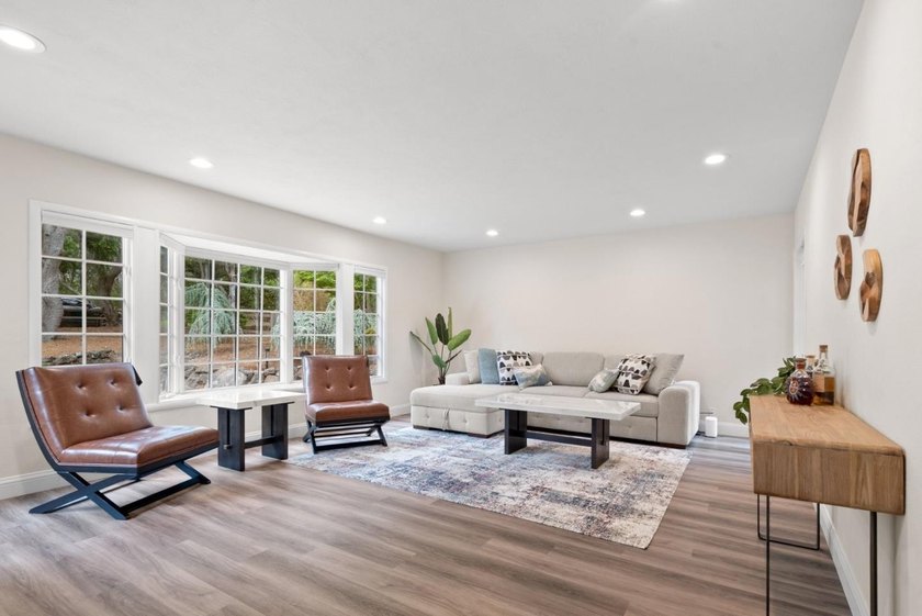 A home made for Santa Cruz living: open, relaxed, flexible, and - photo 11
