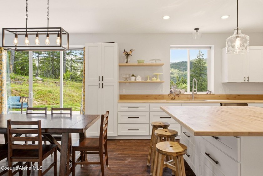 Perched on a private 5-acre plateau in the Selle Valley with - photo 13
