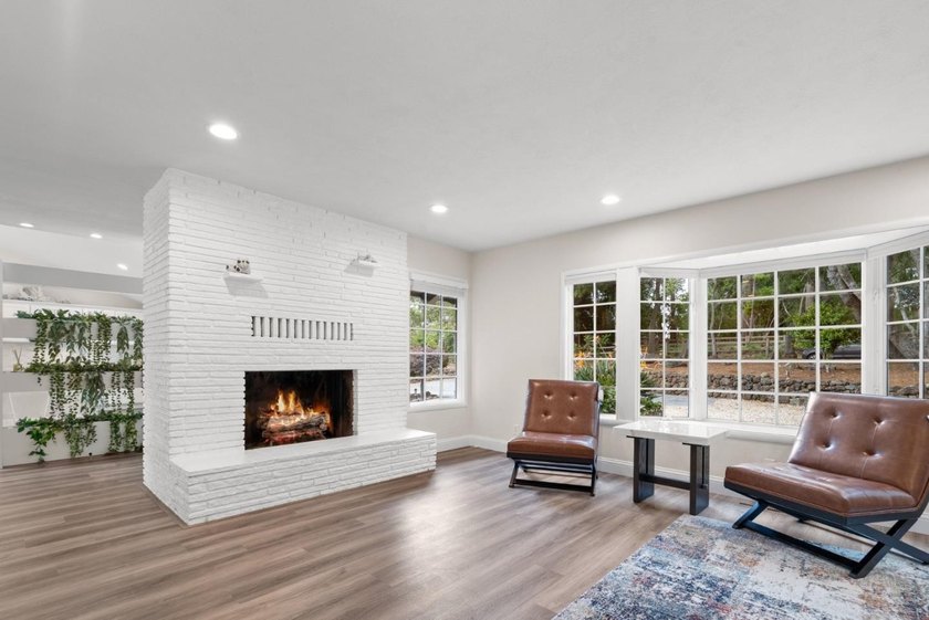 A home made for Santa Cruz living: open, relaxed, flexible, and - photo 14