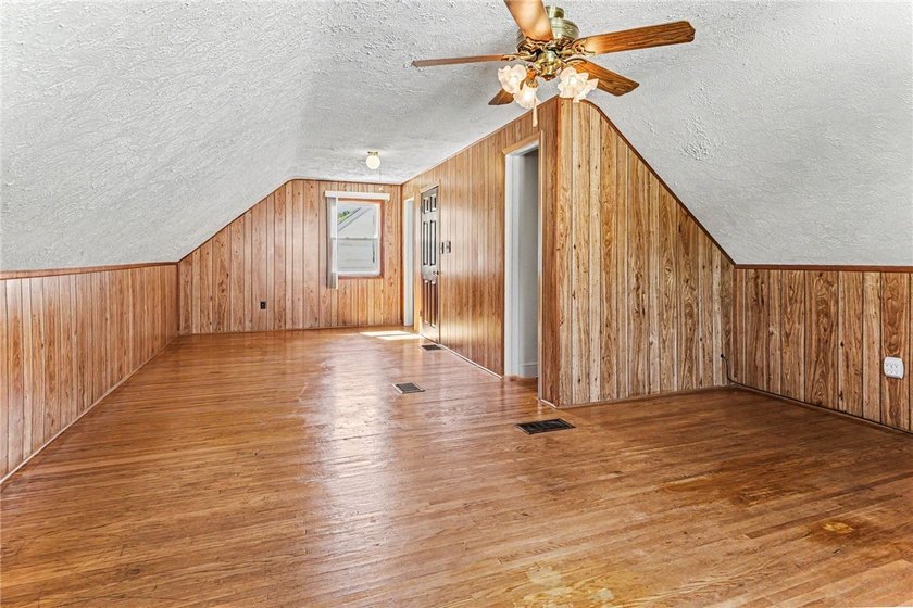 A Perfect Start Begins Here! Delightful Home is Just A Short - photo 18