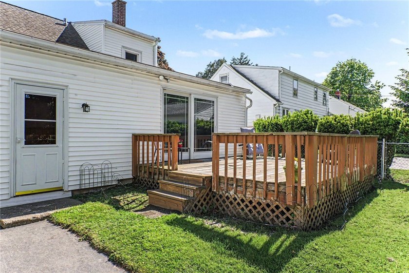 A Perfect Start Begins Here! Delightful Home is Just A Short - photo 22