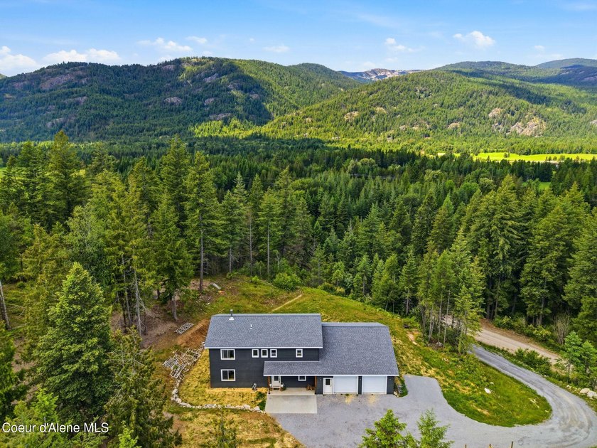 Perched on a private 5-acre plateau in the Selle Valley with - photo 38
