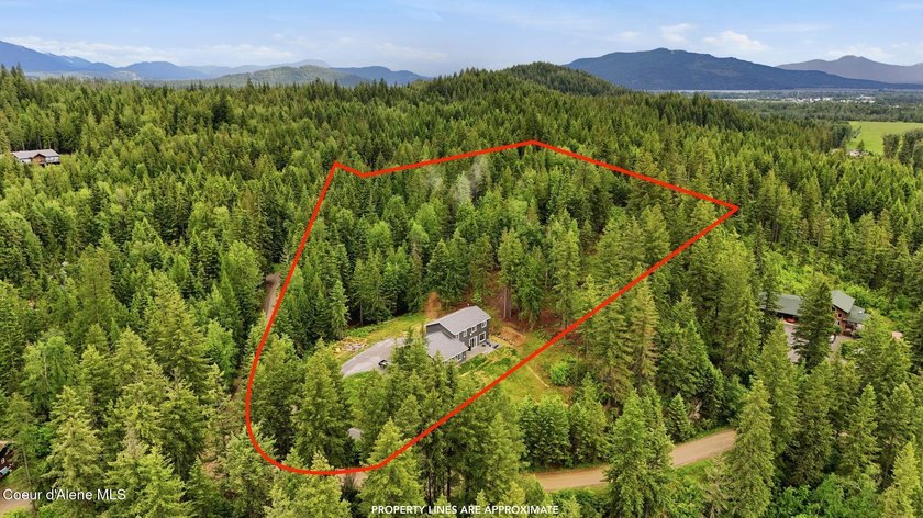 Perched on a private 5-acre plateau in the Selle Valley with - photo 40
