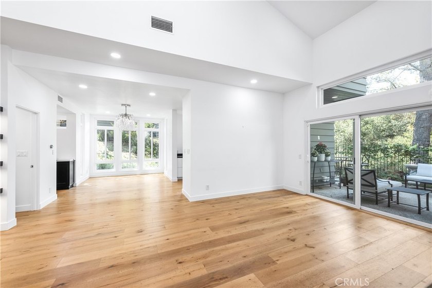 Welcome to this luxurious *Club View* townhouse nestled in an - photo 10