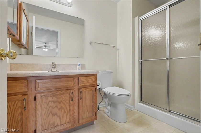 Enjoy easy one-floor living in the desirable Mariners Island - photo 12