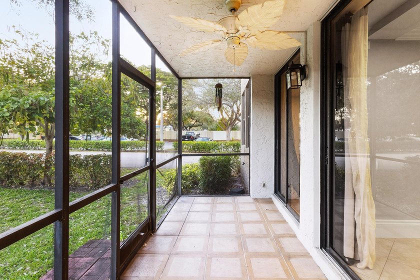 Highly desirable gated Villas at Meadow Lakes, an investor- and - photo 23