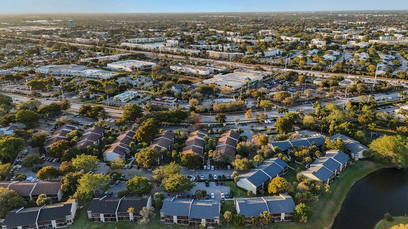 Highly desirable gated Villas at Meadow Lakes, an investor- and - photo 27