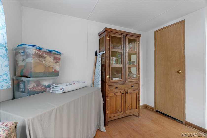 Welcome home to this charming and well-maintained 3-bedroom - photo 19