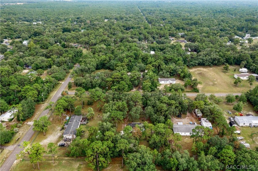 Welcome home to this charming and well-maintained 3-bedroom - photo 30