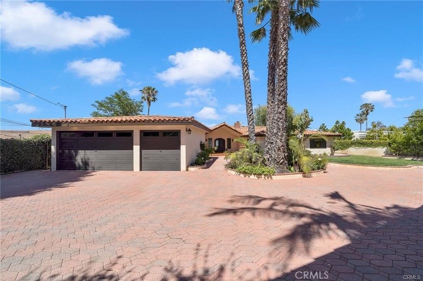 Immaculate custom built private recently remodeled oasis home - photo 2