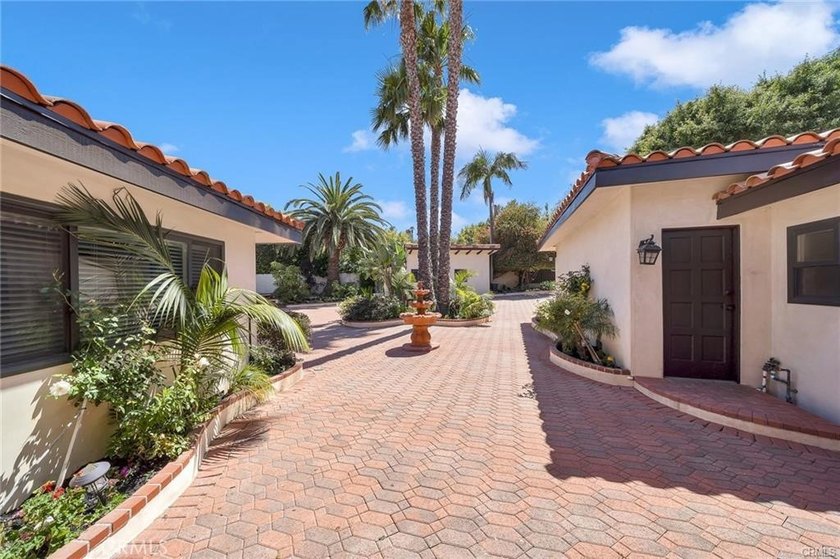 Immaculate custom built private recently remodeled oasis home - photo 3