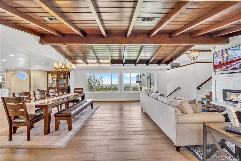 Immaculate custom built private recently remodeled oasis home - photo 9