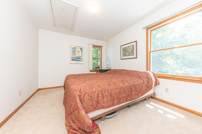 Welcome to this 3-bedroom, 2-bathroom waterfront residence in - photo 36