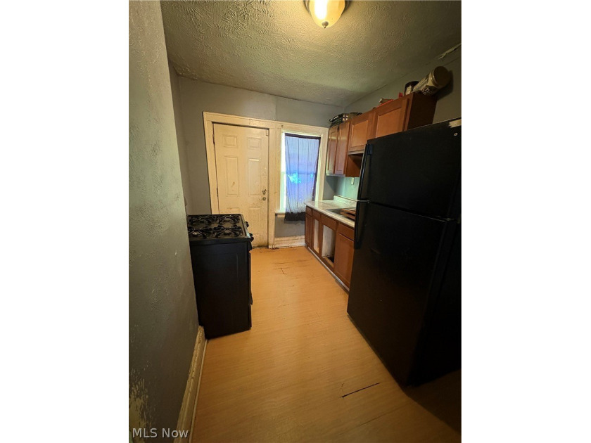 Attention investors - don't miss this value-add duplex on - photo 15