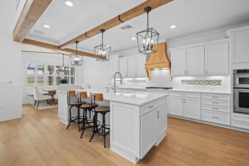 A masterclass in luxury living, this extensively customized - photo 20