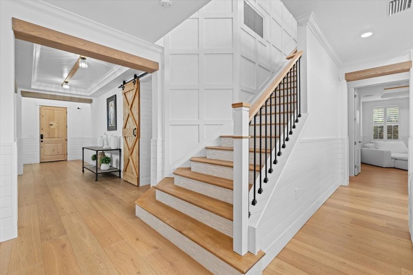 A masterclass in luxury living, this extensively customized - photo 28