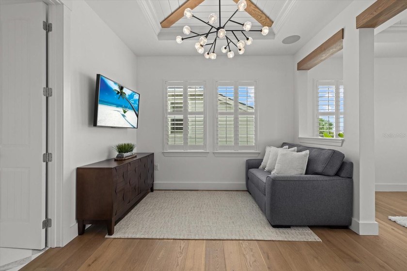 A masterclass in luxury living, this extensively customized - photo 31