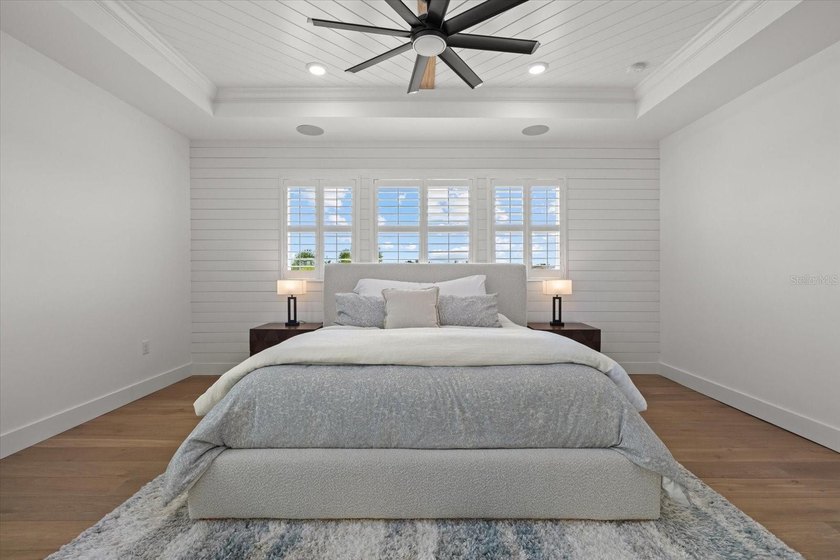 A masterclass in luxury living, this extensively customized - photo 32
