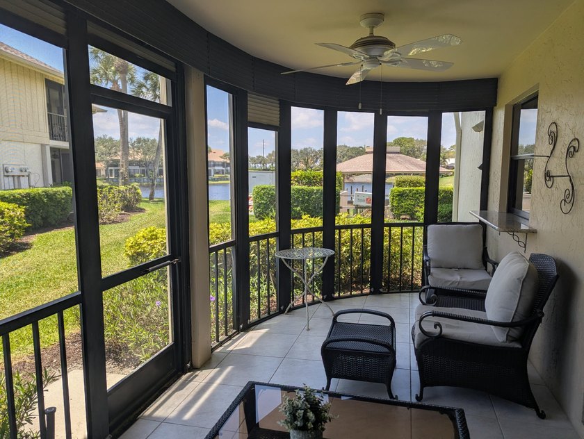 Desirable 1st floor corner unit with a beautiful lake view - photo 26