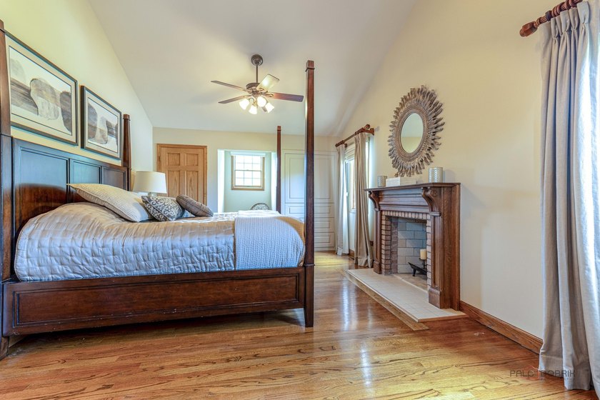 Welcome to this exceptional 3-bedroom, 2.1-bath home offering - photo 20
