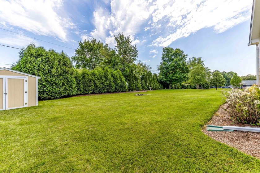 Welcome to this exceptional 3-bedroom, 2.1-bath home offering - photo 28