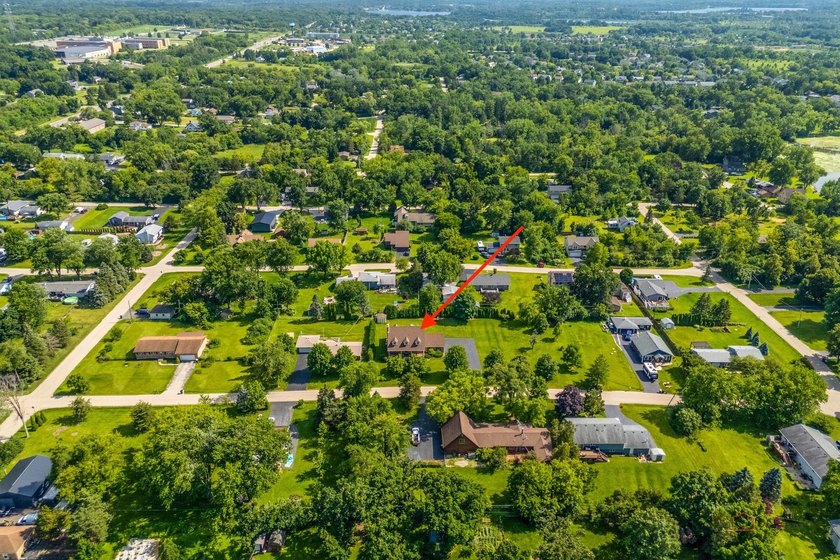 Welcome to this exceptional 3-bedroom, 2.1-bath home offering - photo 35