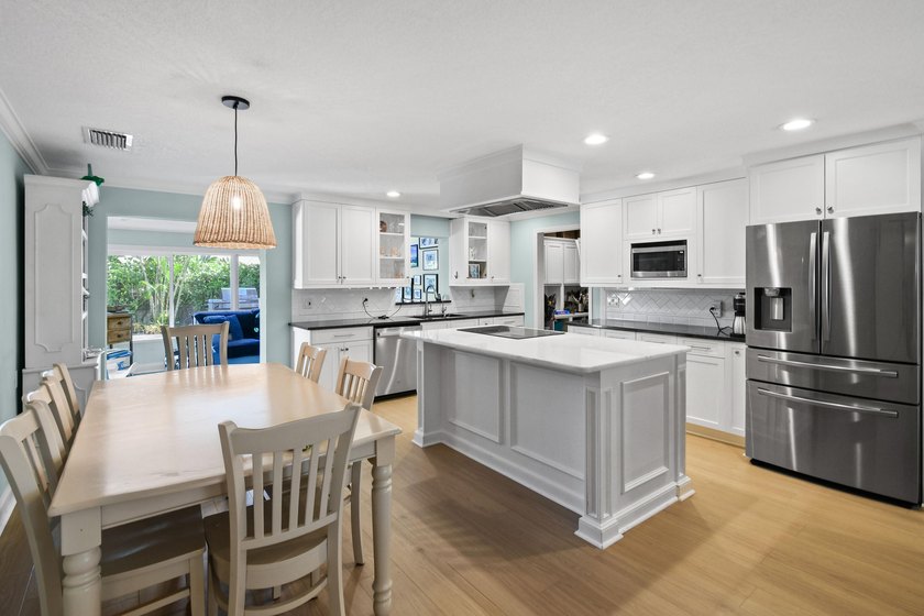 Located in one of the more desirable areas in all of North Palm - photo 11