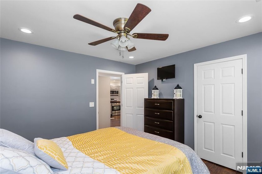 Space to breathe, land that will never change, and a home that's - photo 12