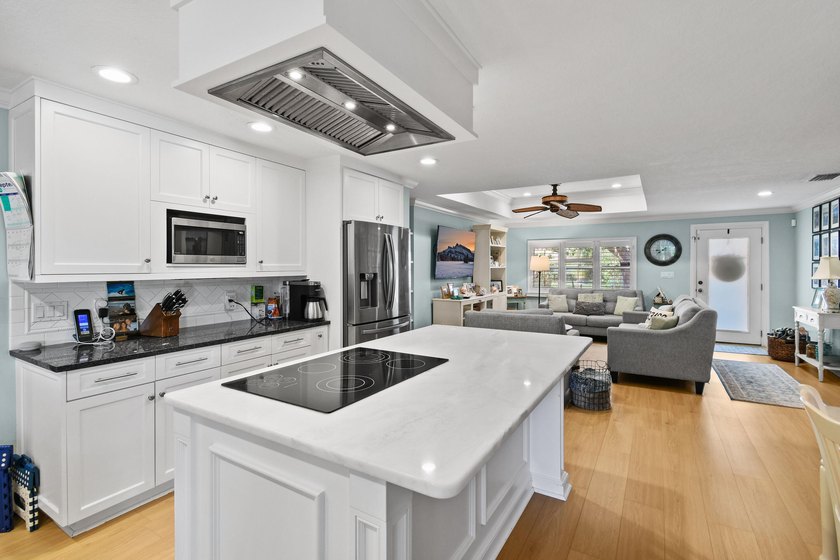 Located in one of the more desirable areas in all of North Palm - photo 15