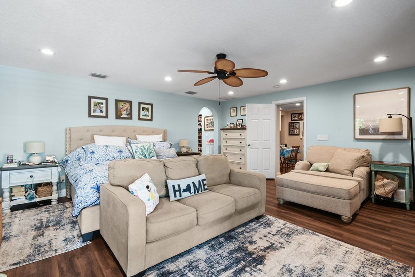 Located in one of the more desirable areas in all of North Palm - photo 21