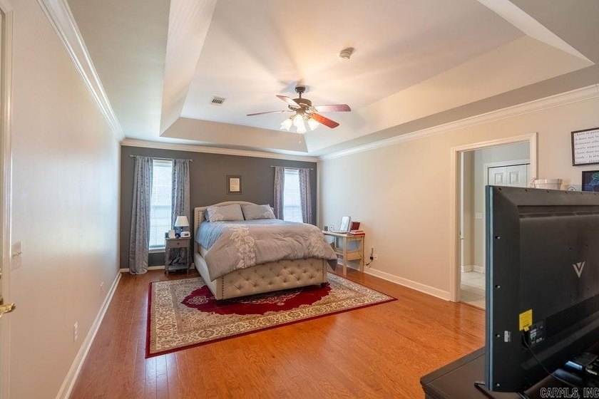 This well-maintained custom home, built by Willie Stone, offers - photo 22