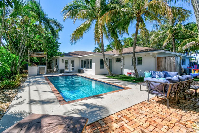 Located in one of the more desirable areas in all of North Palm - photo 31