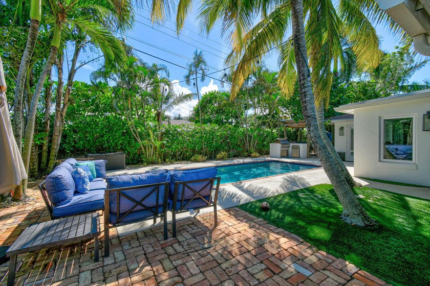 Located in one of the more desirable areas in all of North Palm - photo 33