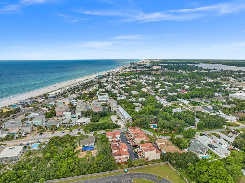 Elevate your lifestyle and investment portfolio with this - photo 47