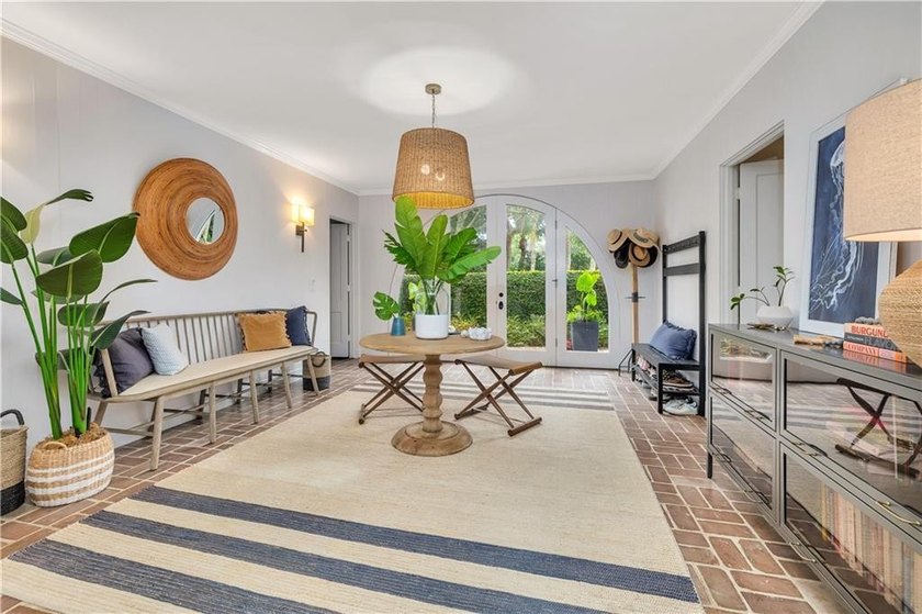 2nd home from the Ocean!!!A Charming Sea Island Cottage is - photo 6