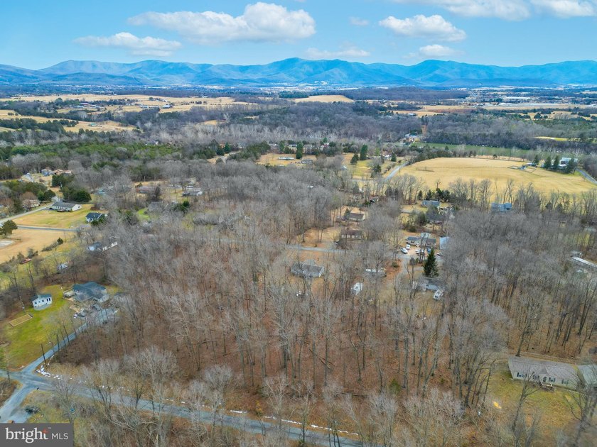 Discover the possibilities on Riverbend Drive. Tucked within a - photo 14