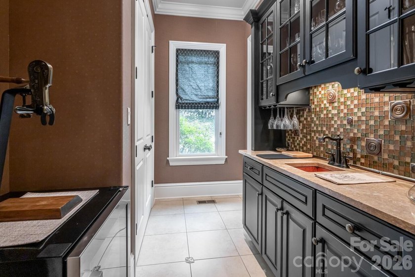 Luxury Mountain Architectural Masterpiece with Unmatched Detail - photo 18