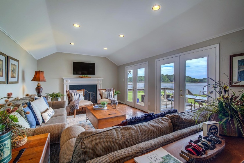 Rare opportunity on beautiful Lake Quitman! - photo 16