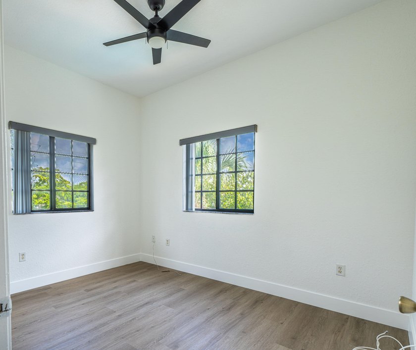 Fully remodeled apartment featuring top-of-the-line custom - photo 18