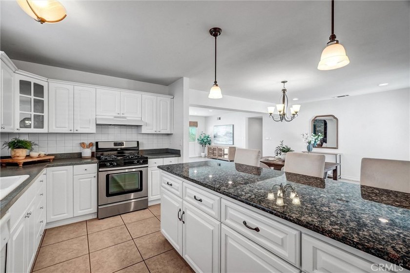 This charming 3br/2ba home offers a gorgeous open floor plan - photo 10