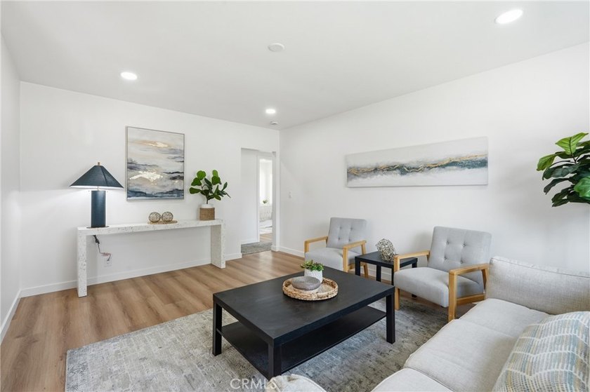Welcome to 6926 e Peabody. Step inside to appreciate its - photo 11
