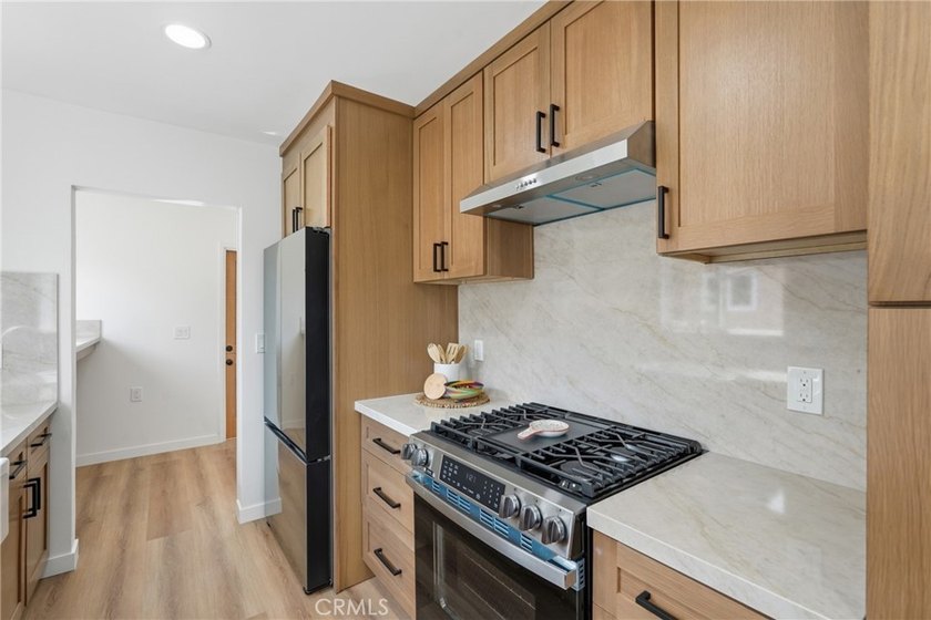 Welcome to 6926 e Peabody. Step inside to appreciate its - photo 15