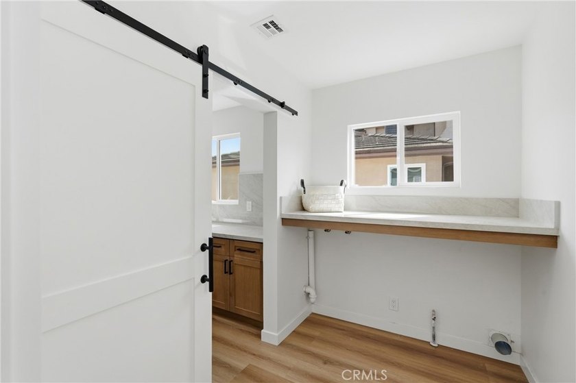 Welcome to 6926 e Peabody. Step inside to appreciate its - photo 16