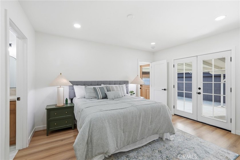 Welcome to 6926 e Peabody. Step inside to appreciate its - photo 18