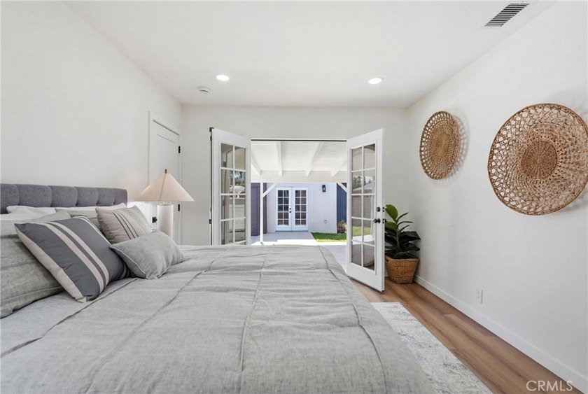 Welcome to 6926 e Peabody. Step inside to appreciate its - photo 20