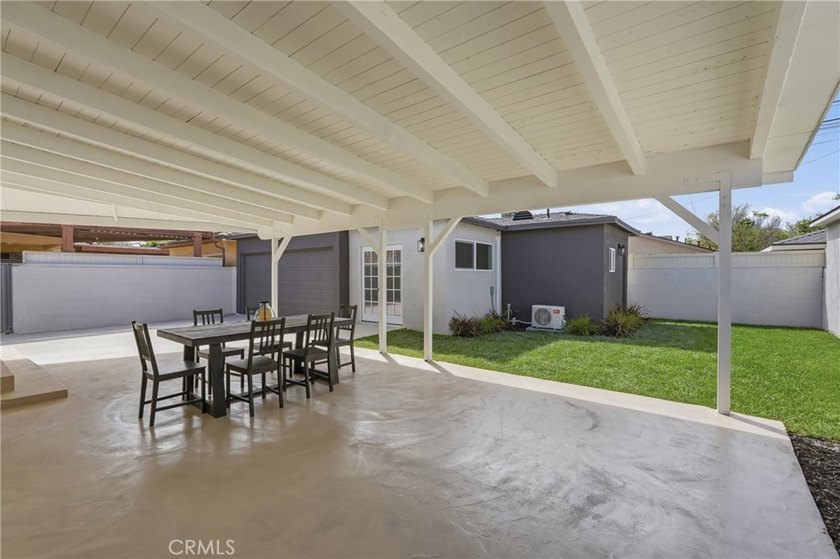 Welcome to 6926 e Peabody. Step inside to appreciate its - photo 29