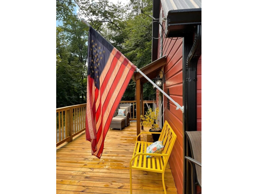 Cozy cottage located at Lake Malone !! This rare find has 3 - photo 30