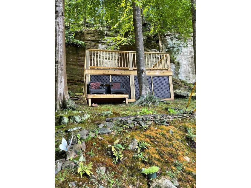 Cozy cottage located at Lake Malone !! This rare find has 3 - photo 36